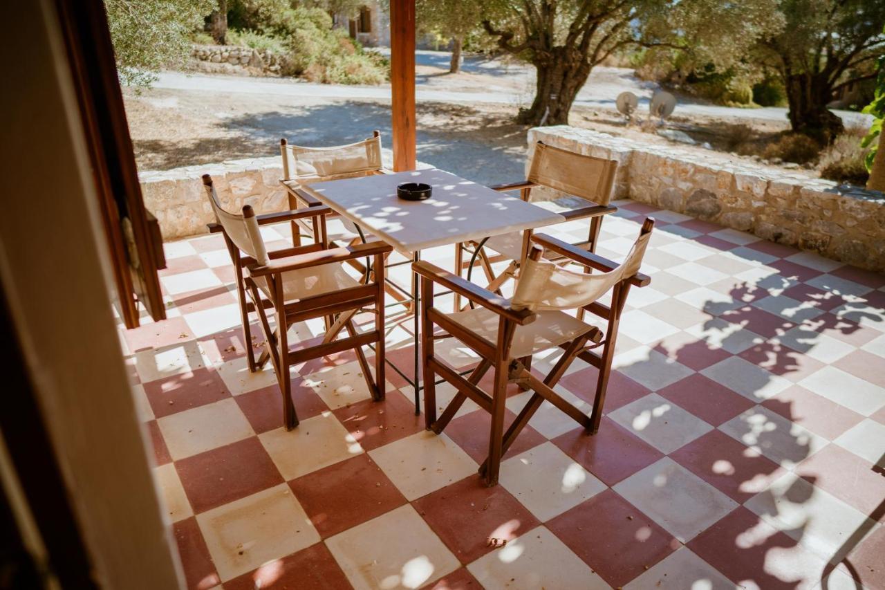 Seafront Traditional Stone House In Sunset Olive Grove - B Villa Alyfanta Kültér fotó